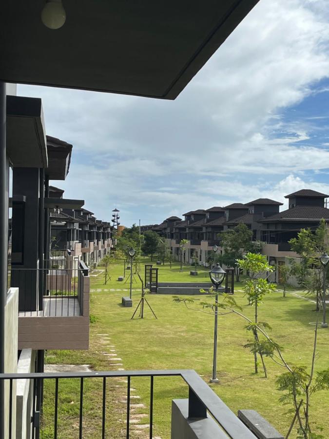 Seafront Residences Vacation Getaway サンフアン エクステリア 写真