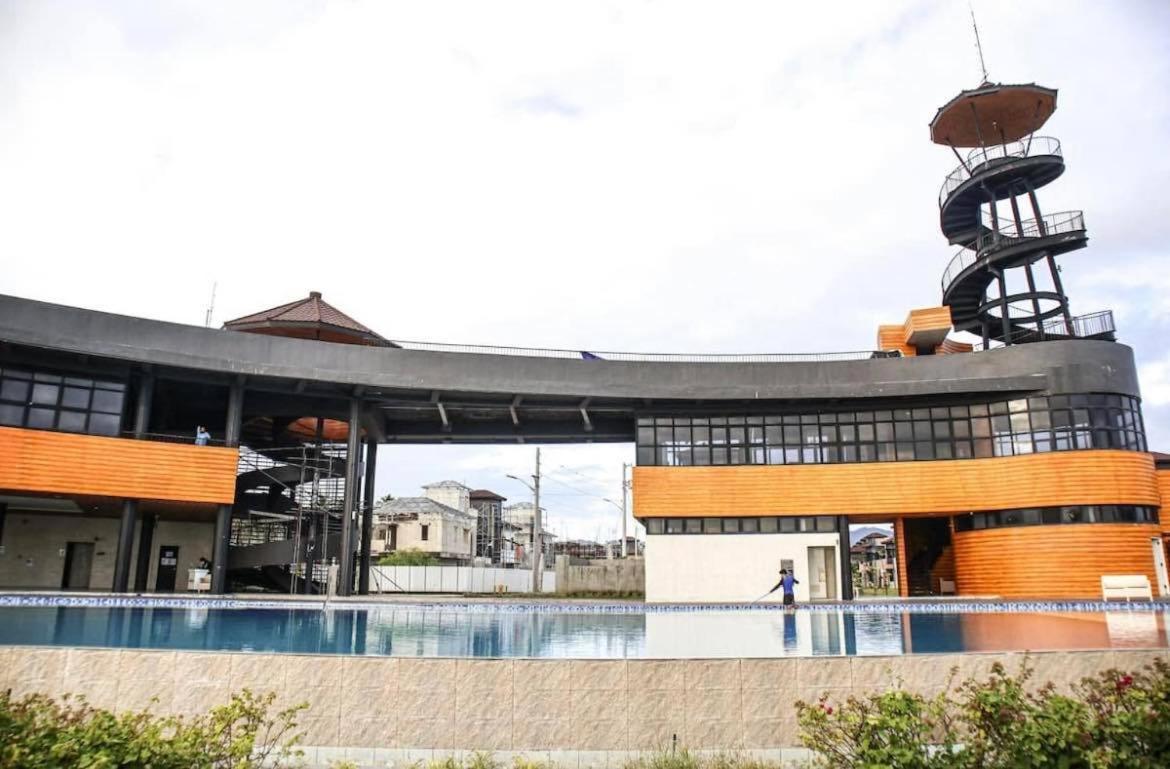 Seafront Residences Vacation Getaway サンフアン エクステリア 写真