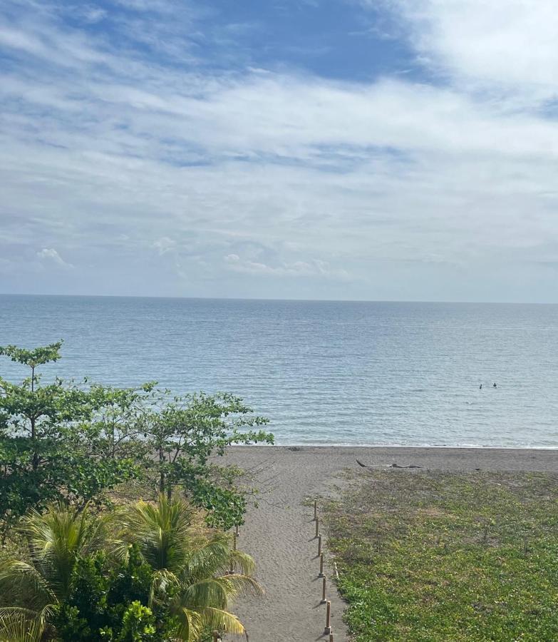 Seafront Residences Vacation Getaway サンフアン エクステリア 写真